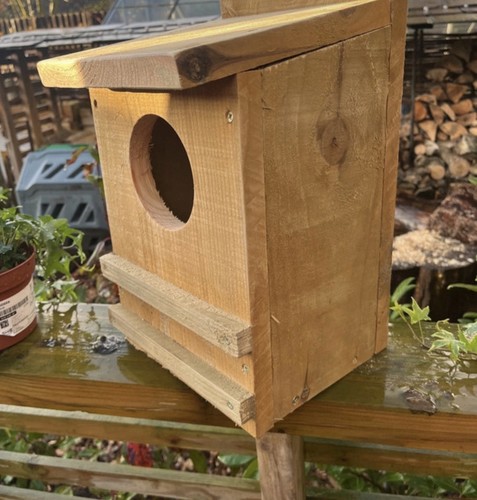 Wooden birdhouse nesting box - wooden,